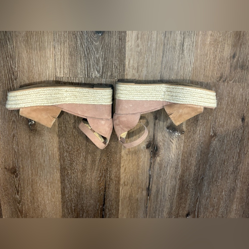 Like New Steve Madden Nude Espadrille Wedges size 8.5 - Picture 3 of 5